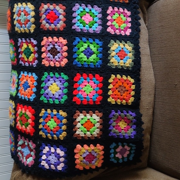 Retro 50s Granny Square  Handmade Throw Blanket 80"X54" EUC. Vivid Colors. - Picture 4 of 5